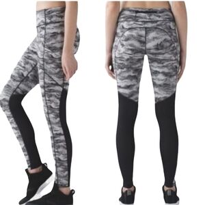 Lululemon Speed Tight V  Power Luxtreme Hazy Days Size 6